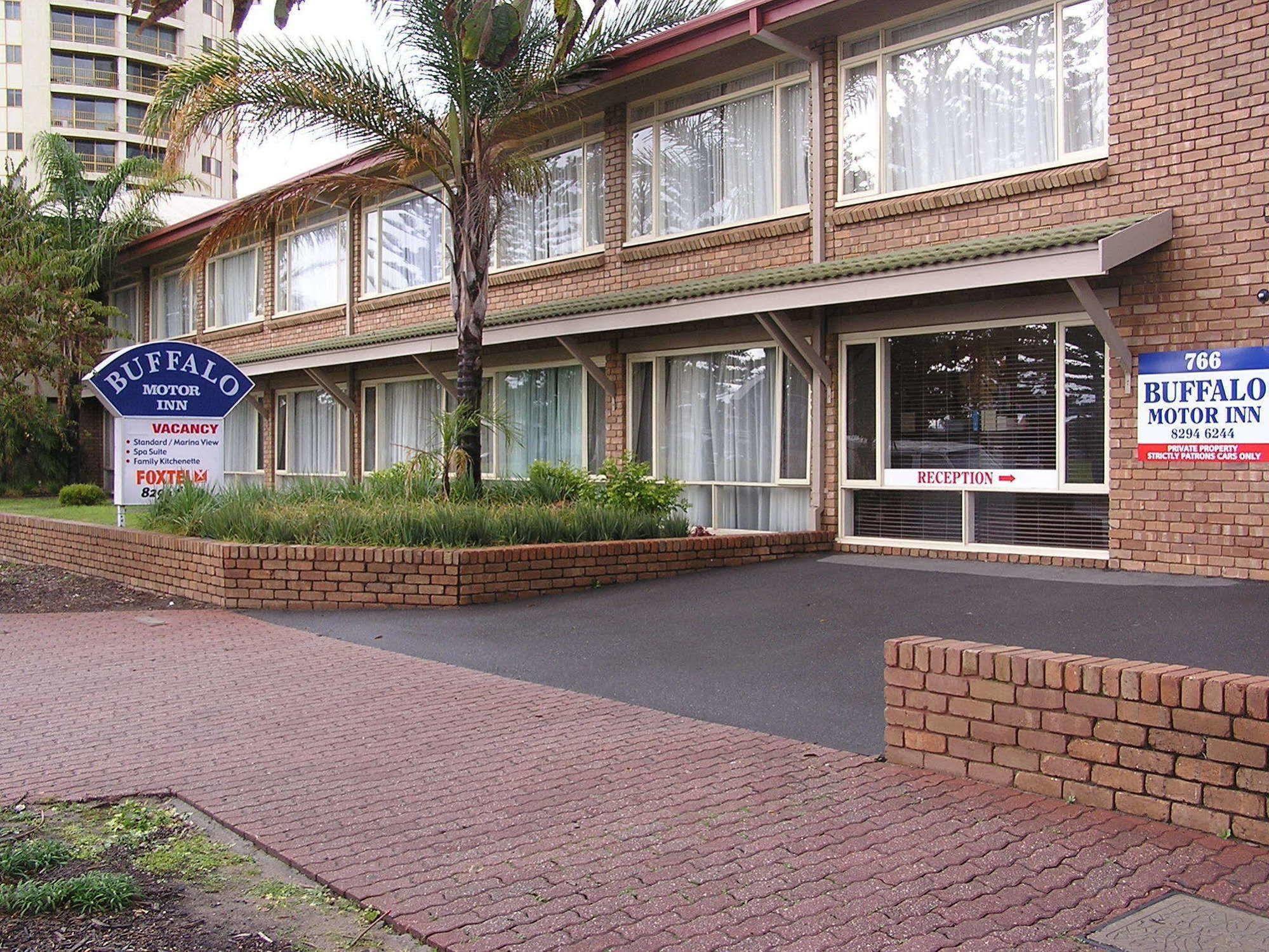 Econo Lodge Dockside Glenelg แอดิเลด ภายนอก รูปภาพ